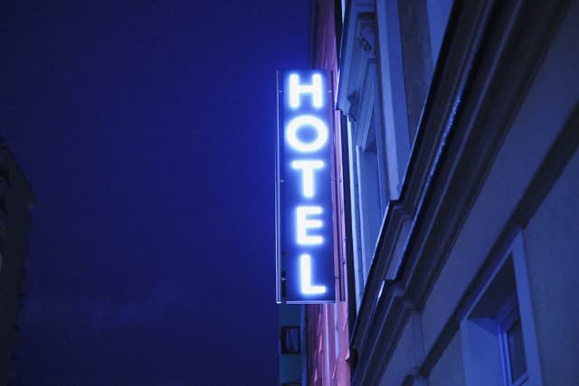 Od czego zależą gwiazdki w hotelu? Poznaj kryteria oceny jakości