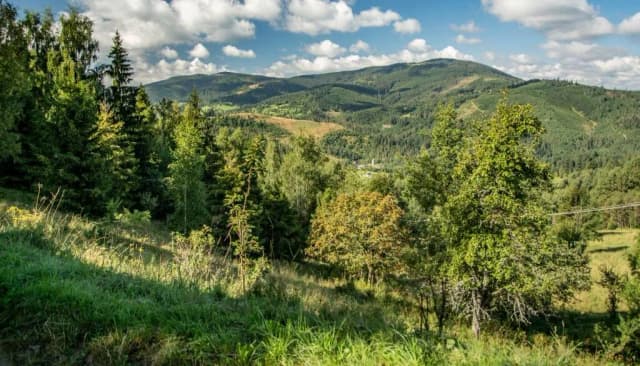 Bacówka na Muńcole - ukryty skarb w Beskidzie Żywieckim, który musisz zobaczyć